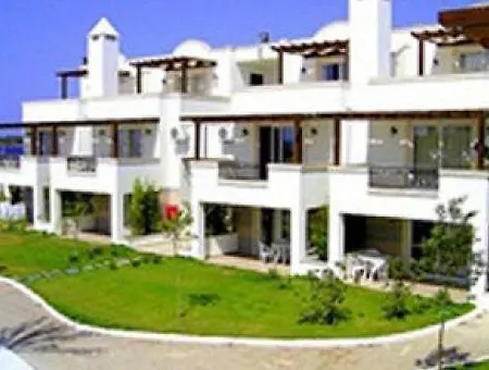 Sea And You Beachfront Апартаменты *