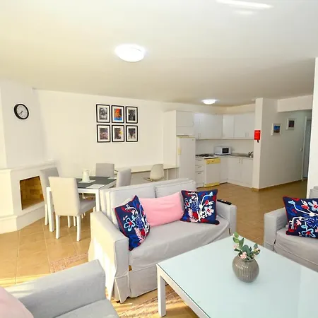 Sea And You Beachfront Апартаменты