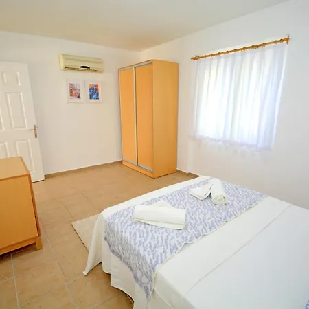 Sea And You Beachfront Апартаменты *