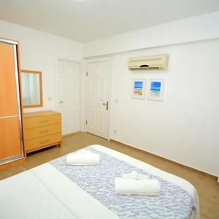 Апартаменты Sea And You Beachfront *