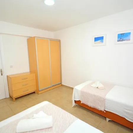 Sea And You Beachfront Апартаменты