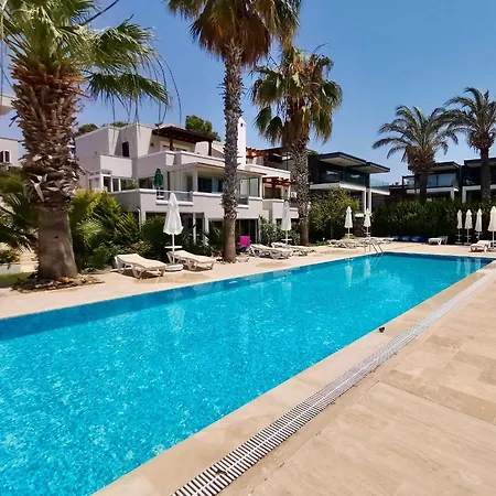 Апартаменты Sea And You Beachfront Тургутрейс